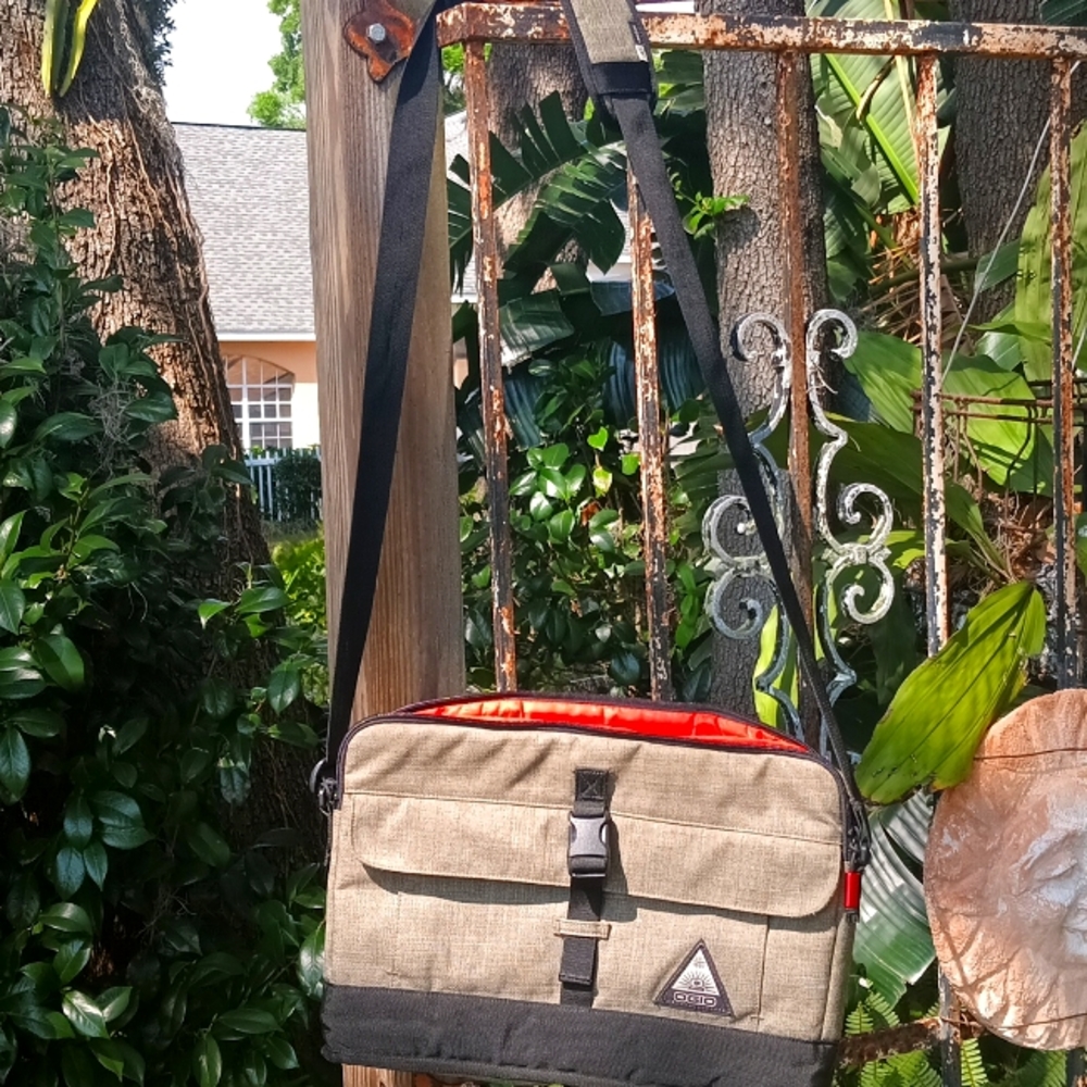 Men's messenger bag by ogio